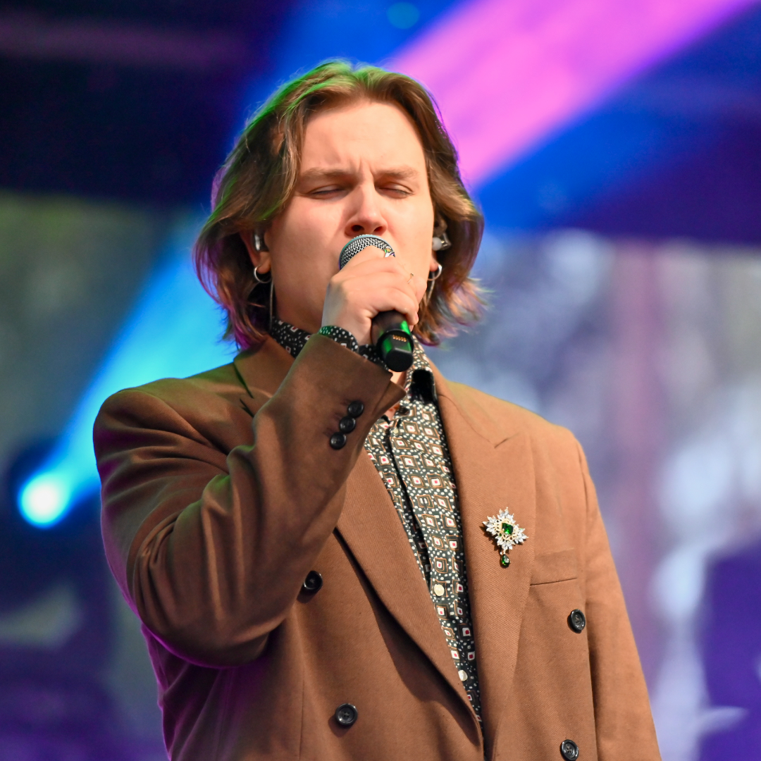 Ścisły finalista Must Be The Music